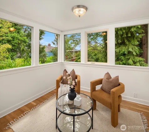 3435 Walnut Avenue SW Seattle WA 98116