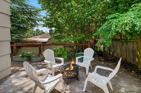 3435 Walnut Avenue SW Seattle WA 98116
