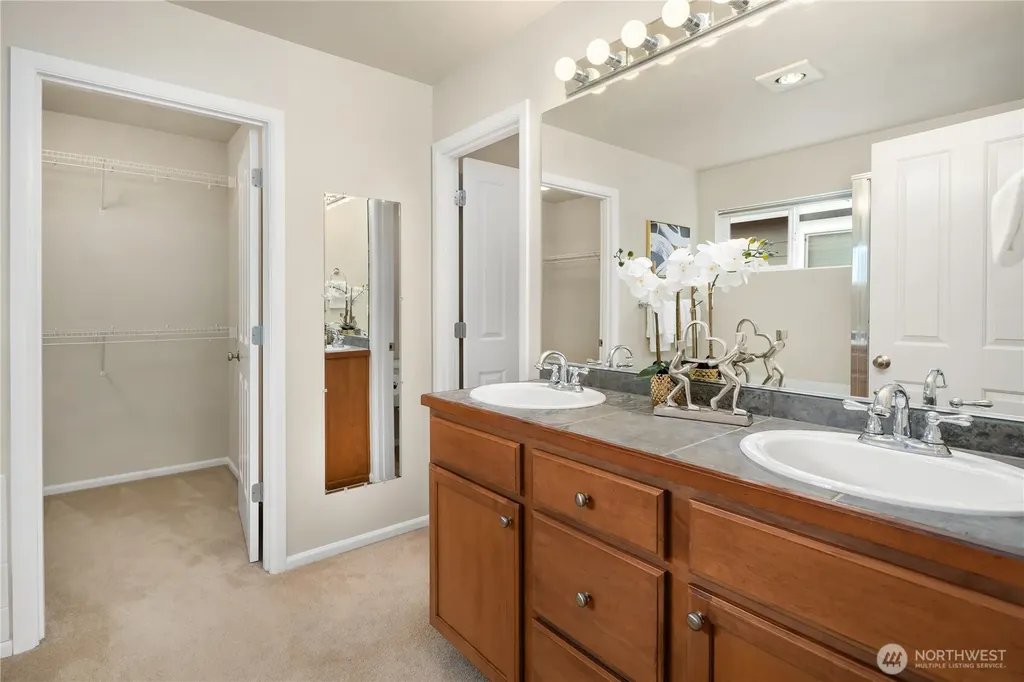 16121 167th Avenue SE Renton WA 98058