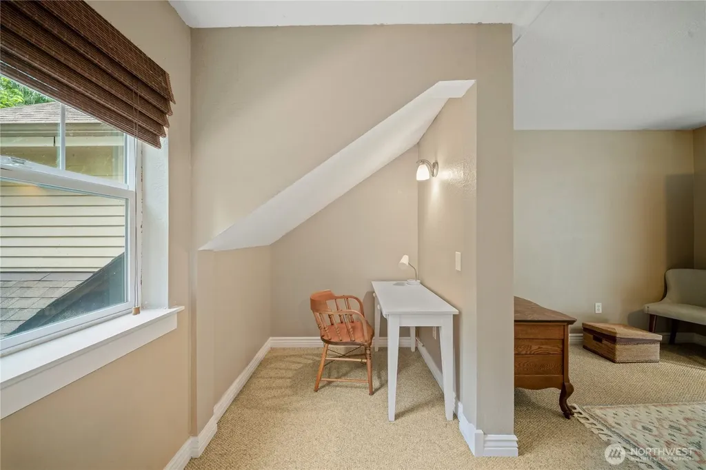 6127 Lemon Road NE Olympia WA 98506