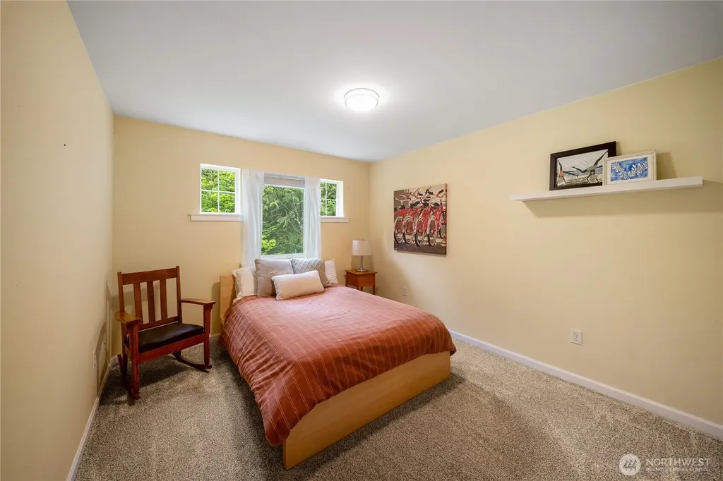 6127 Lemon Road NE Olympia WA 98506