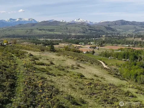42 Prospect Road Winthrop WA 98862