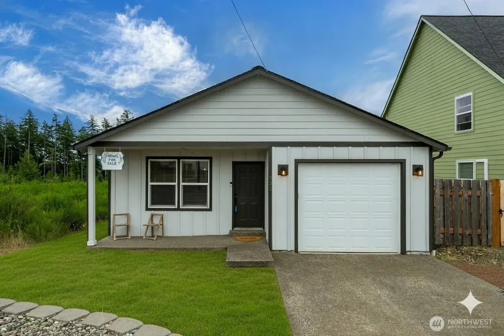 521 W B Street Shelton WA 98584