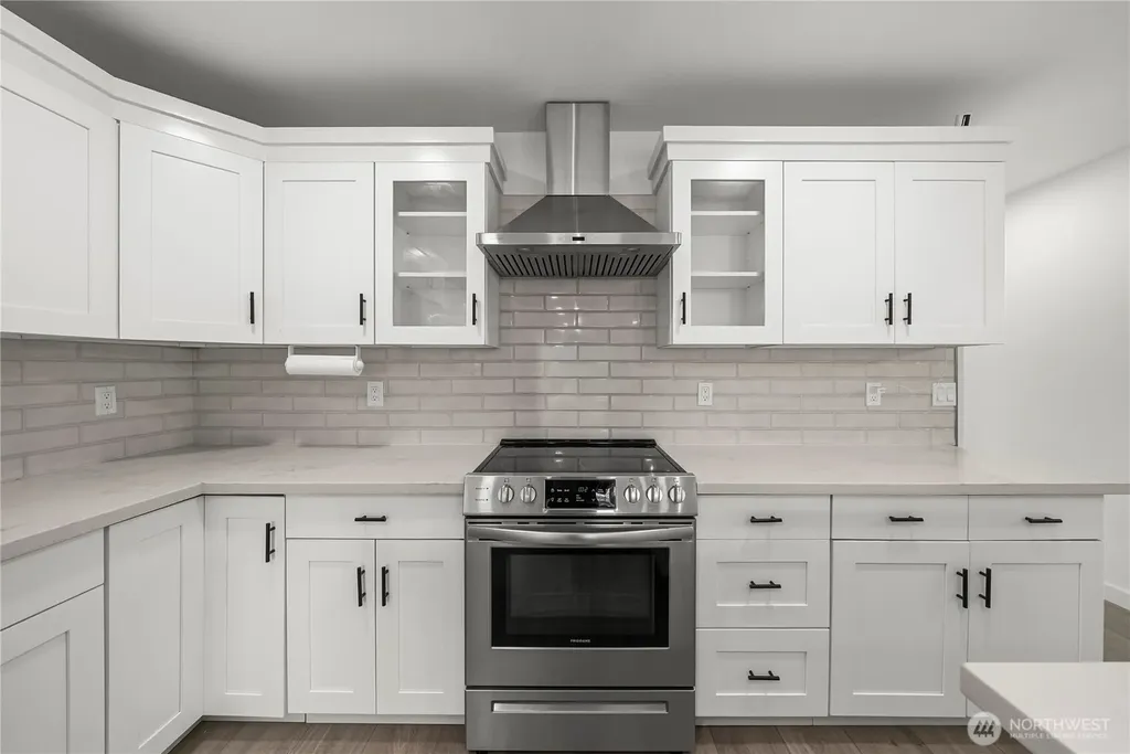 521 W B Street Shelton WA 98584