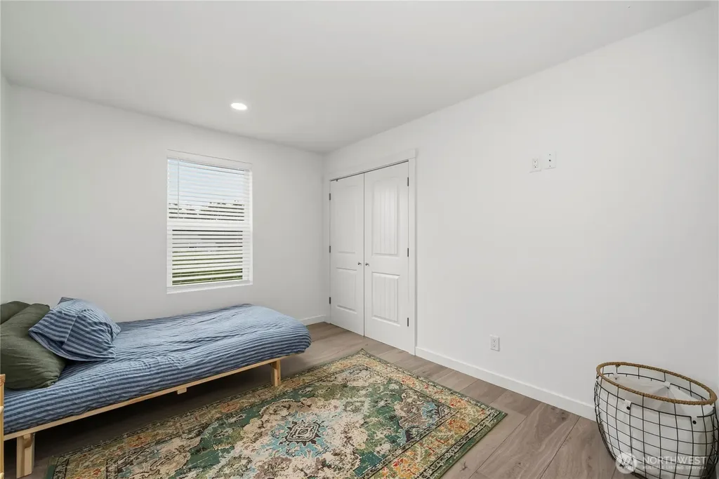 521 W B Street Shelton WA 98584