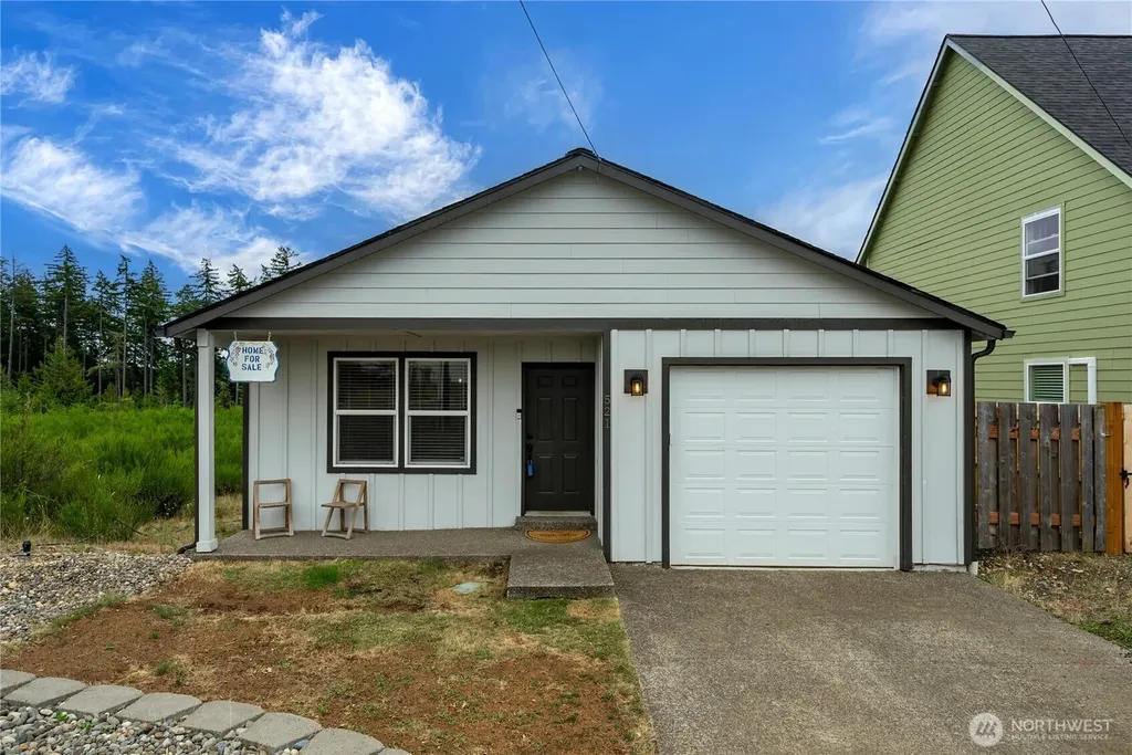 521 W B Street Shelton WA 98584