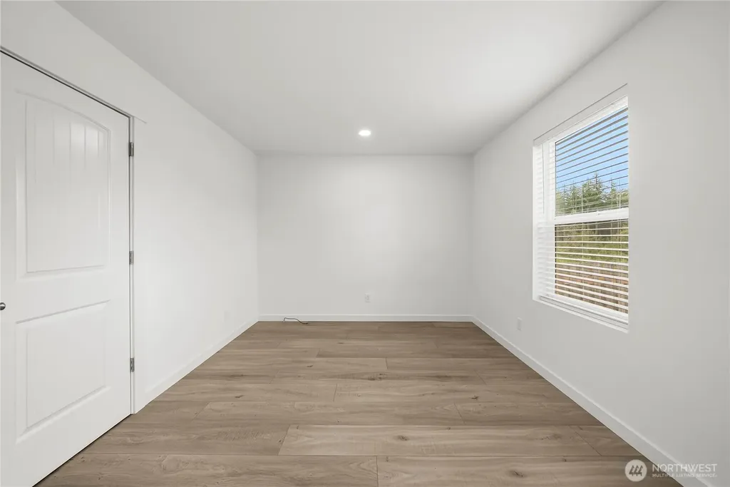 521 W B Street Shelton WA 98584