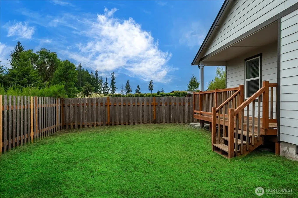 521 W B Street Shelton WA 98584