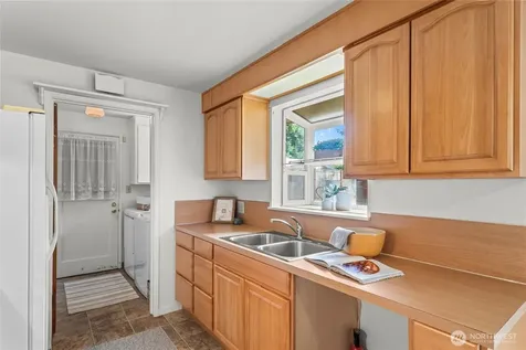 8710 33rd Street W Tacoma WA 98466