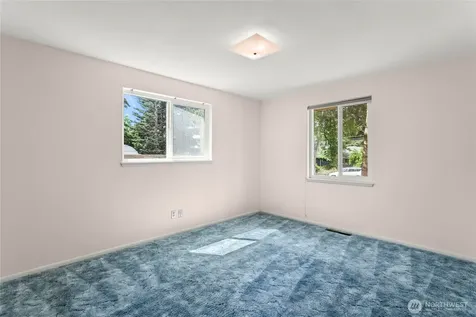 8710 33rd Street W Tacoma WA 98466