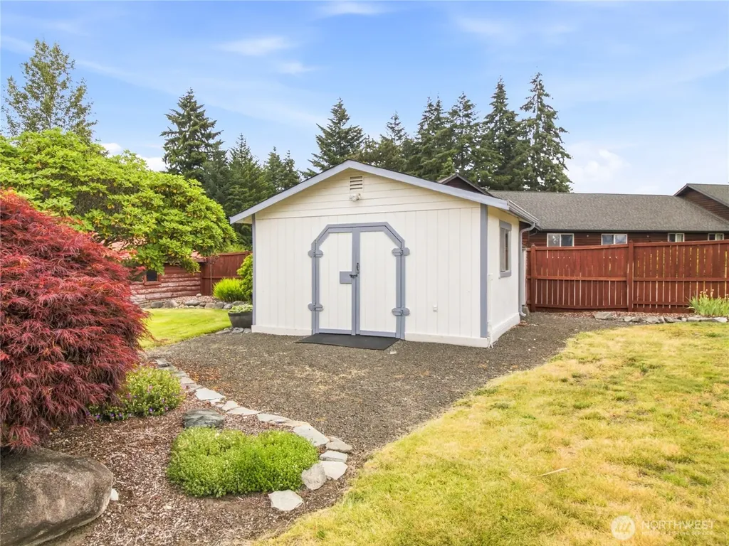 18828 Loganberry Street SW Rochester WA 98579
