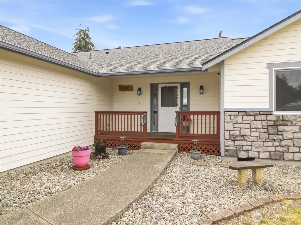 18828 Loganberry Street SW Rochester WA 98579