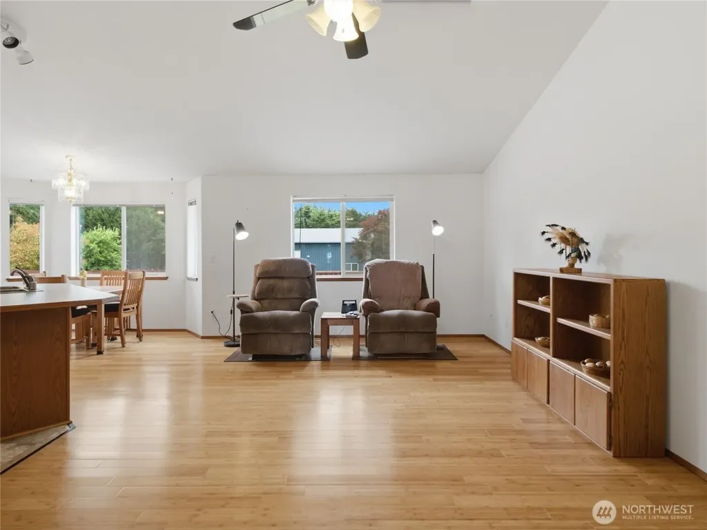 18828 Loganberry Street SW Rochester WA 98579
