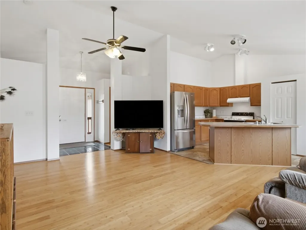 18828 Loganberry Street SW Rochester WA 98579