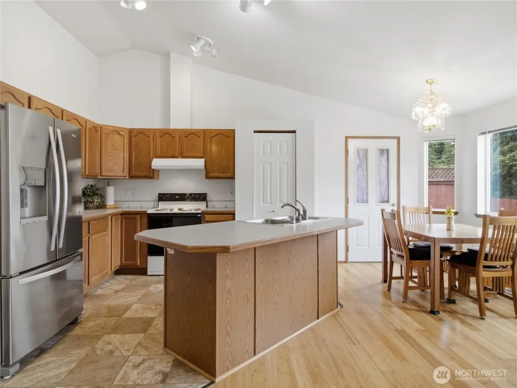 18828 Loganberry Street SW Rochester WA 98579