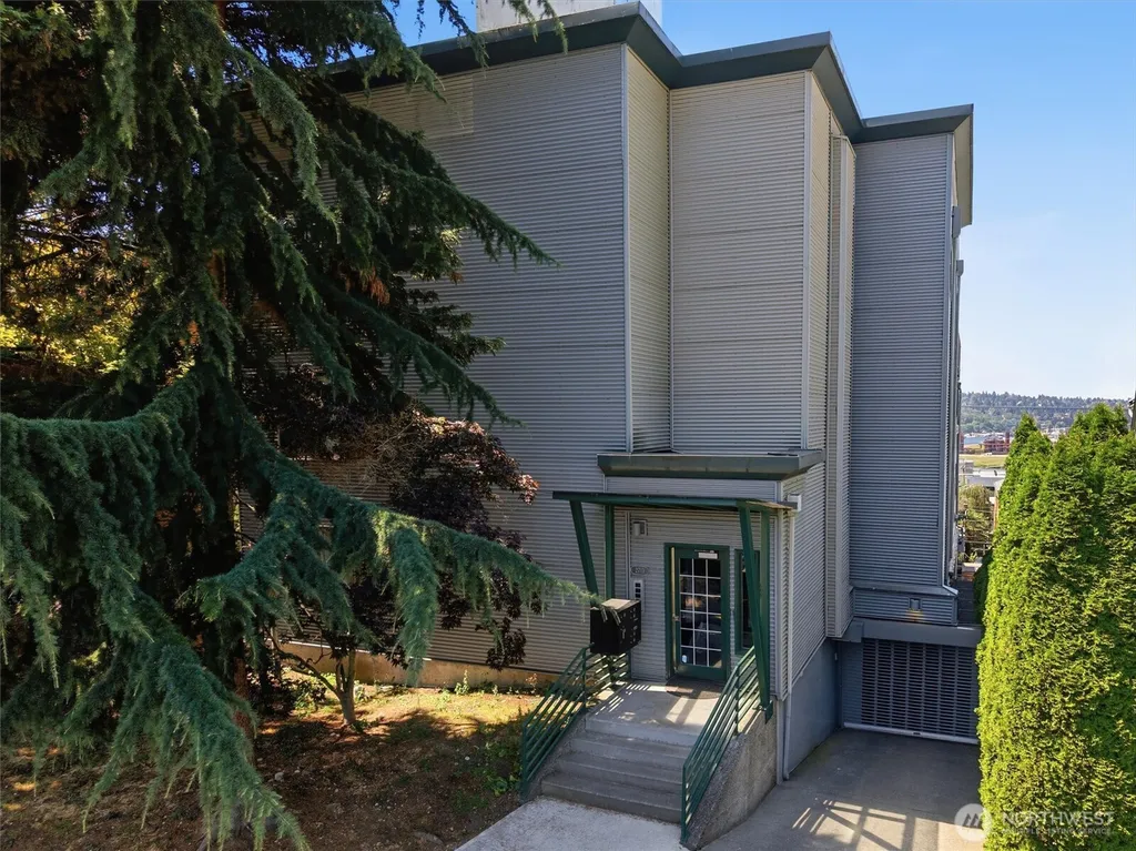 2713 Boylston Avenue E Seattle WA 98102
