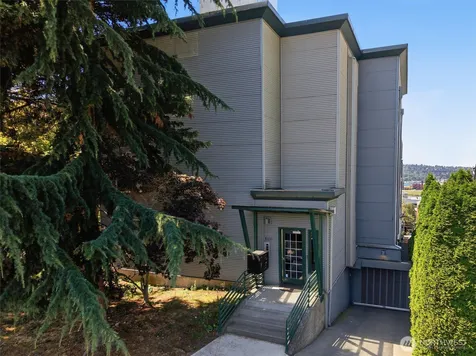 2713 Boylston Avenue E Seattle WA 98102