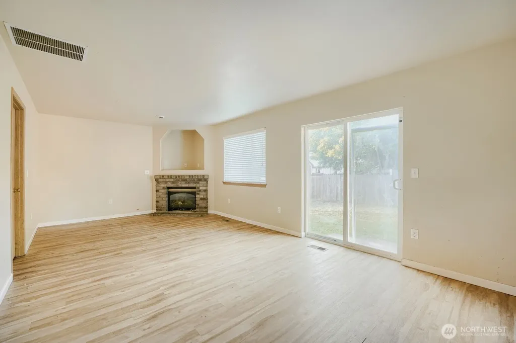 9111 189th Street E Puyallup WA 98375