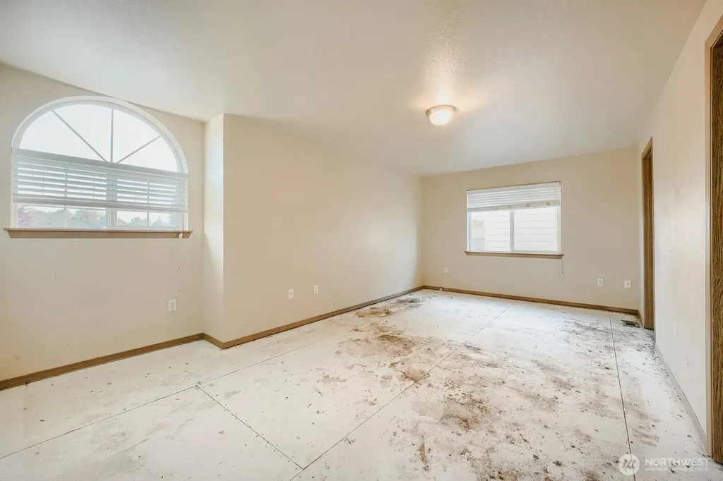 9111 189th Street E Puyallup WA 98375