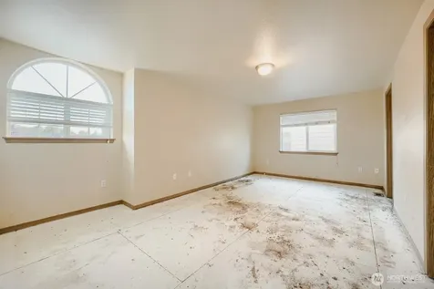 9111 189th Street E Puyallup WA 98375