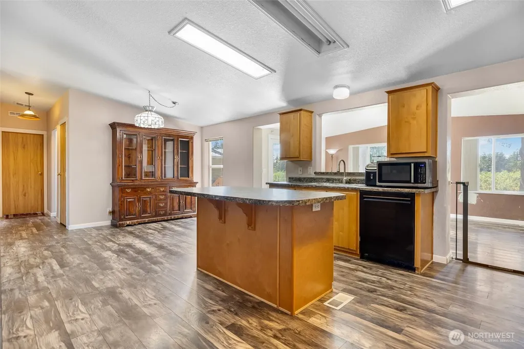 7834 197th Avenue SW Rochester WA 98579