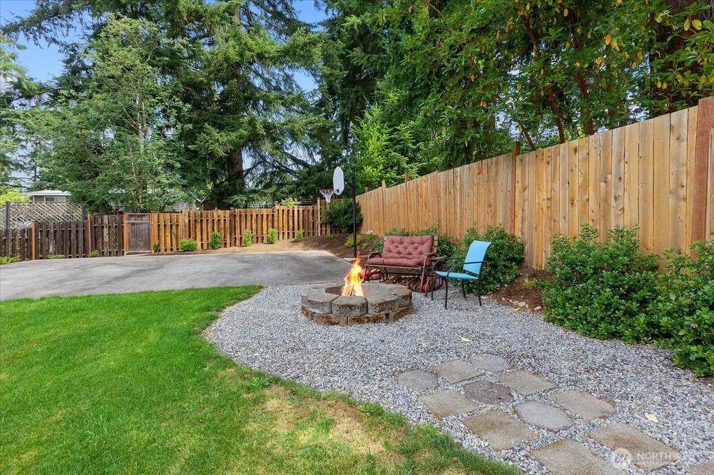 8512 NE 136th Street Kirkland WA 98034