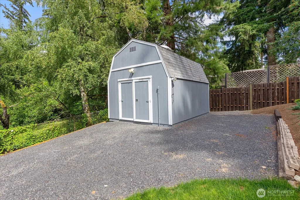 8512 NE 136th Street Kirkland WA 98034