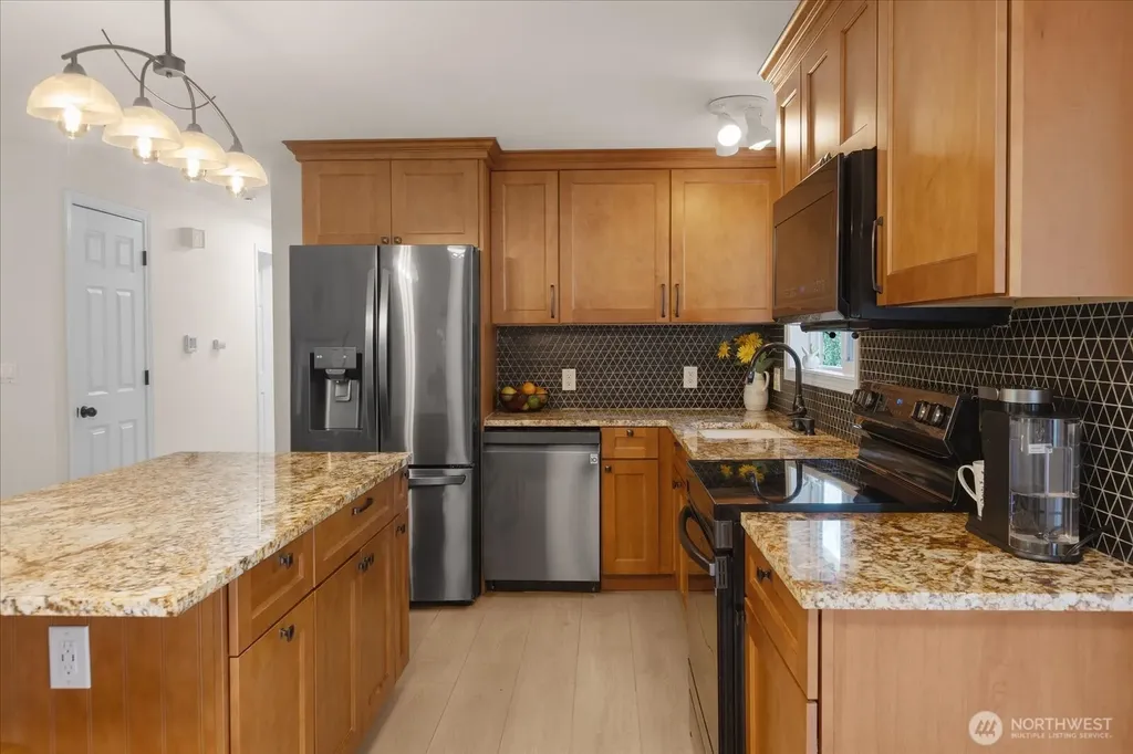 8512 NE 136th Street Kirkland WA 98034