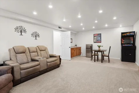 8512 NE 136th Street Kirkland WA 98034