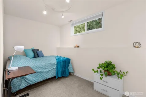 8512 NE 136th Street Kirkland WA 98034