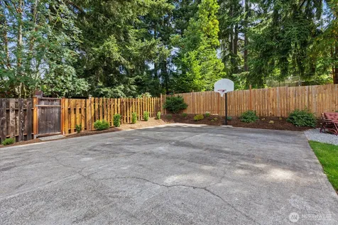 8512 NE 136th Street Kirkland WA 98034