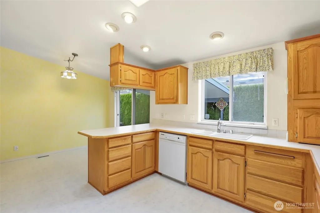 8118 20th Lane SE Lacey WA 98503