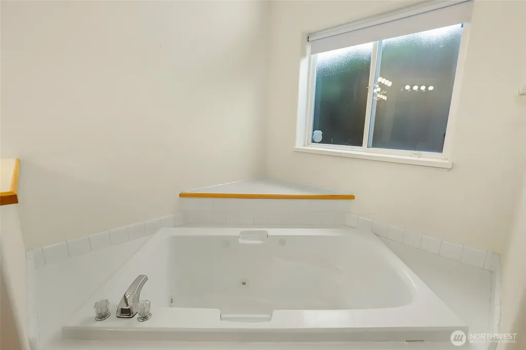 8118 20th Lane SE Lacey WA 98503