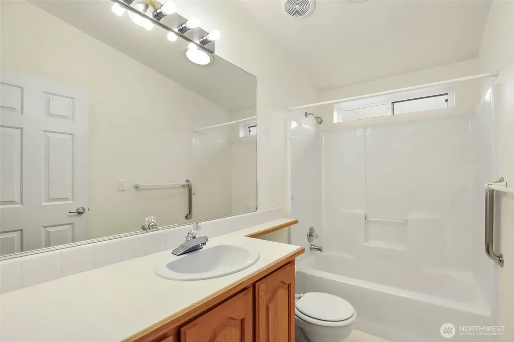 8118 20th Lane SE Lacey WA 98503