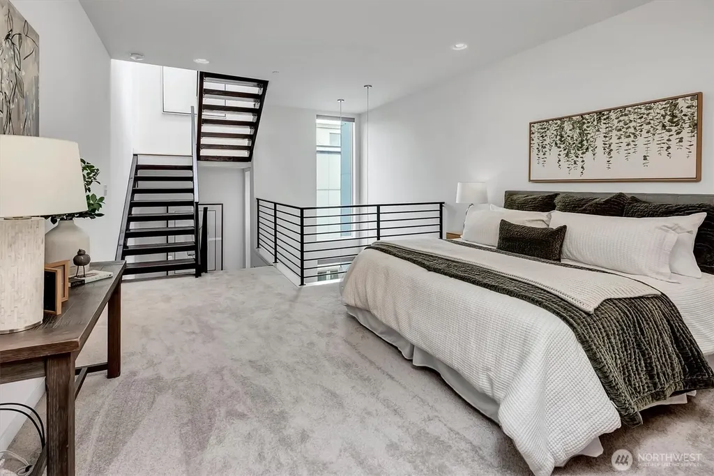 1915 25th Avenue S Seattle WA 98144