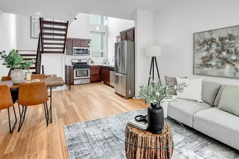1915 25th Avenue S Seattle WA 98144