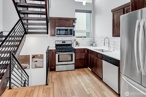 1915 25th Avenue S Seattle WA 98144