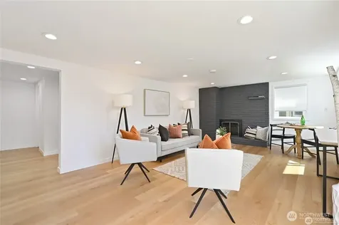 2607 31st Avenue W Seattle WA 98199