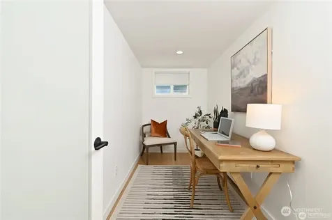 2607 31st Avenue W Seattle WA 98199