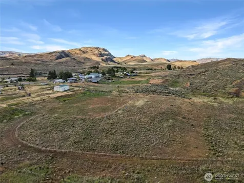 232 Greenacres Road Riverside WA 98849