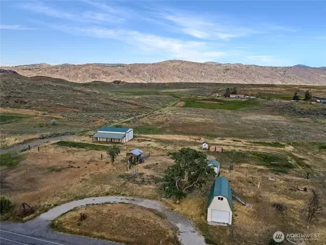 232 Greenacres Road Riverside WA 98849