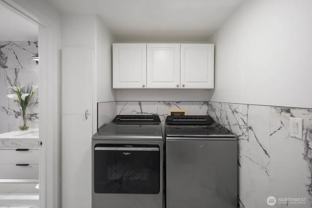 16030 12th Avenue NE Shoreline WA 98155