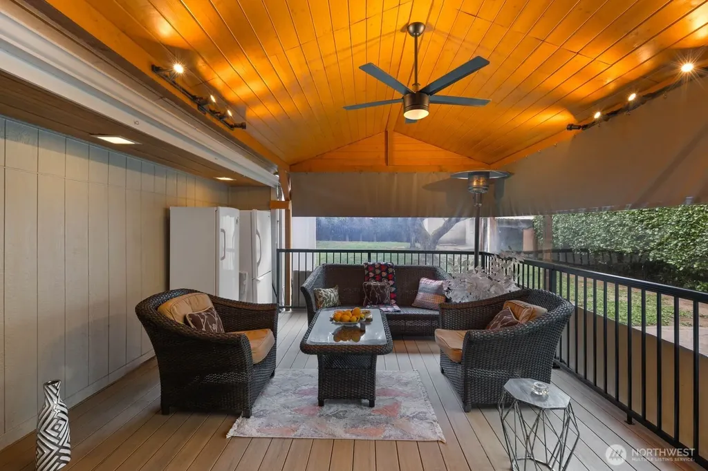 16030 12th Avenue NE Shoreline WA 98155