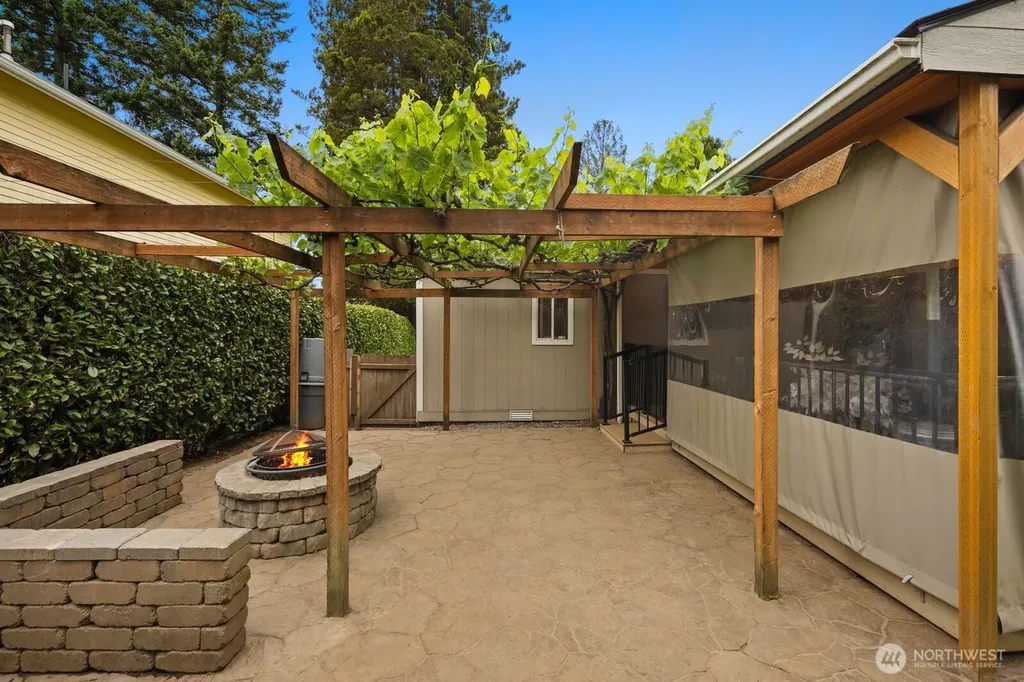 16030 12th Avenue NE Shoreline WA 98155