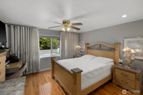 16030 12th Avenue NE Shoreline WA 98155