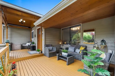 16030 12th Avenue NE Shoreline WA 98155