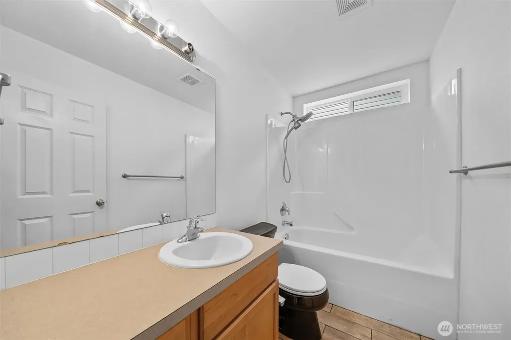 1602 Cunningham Drive NE Olympia WA 98516
