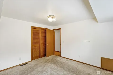 11222 92nd Avenue Ct SW Lakewood WA 98498