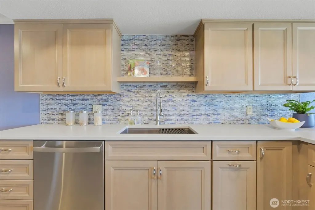 904 East Bay Drive NE Olympia WA 98506