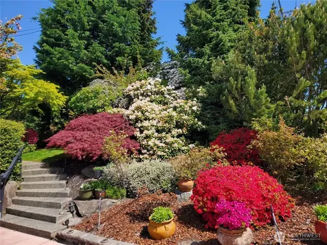 7407 180th Street SW Edmonds WA 98026